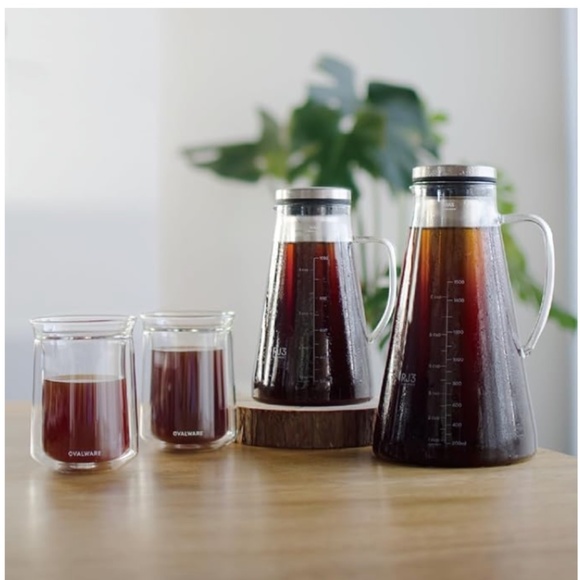 OVALWARE Airtight Cold Brew Iced Coffee Maker Pitcher and Tea Infuser with Spout - Picture 4 of 5